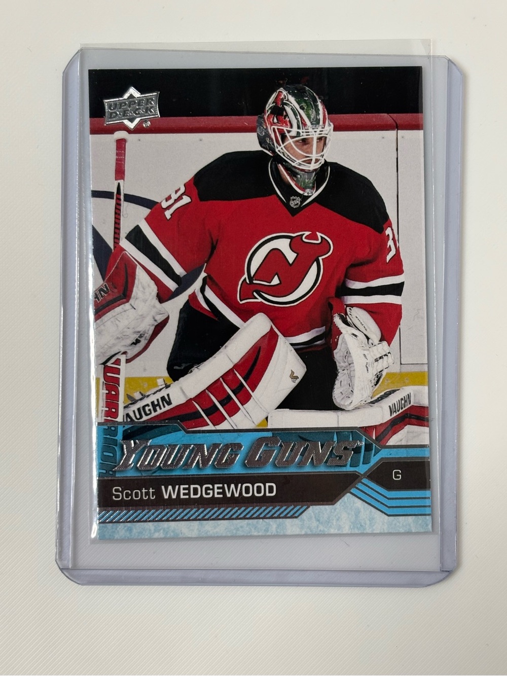 Scott Wedgewood 2016-17 Upper Deck Young Guns Rookie #492 New Jersey Devils 🏒